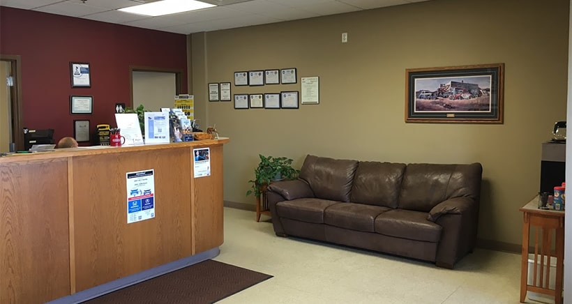 Off Campus Auto Repair inside image